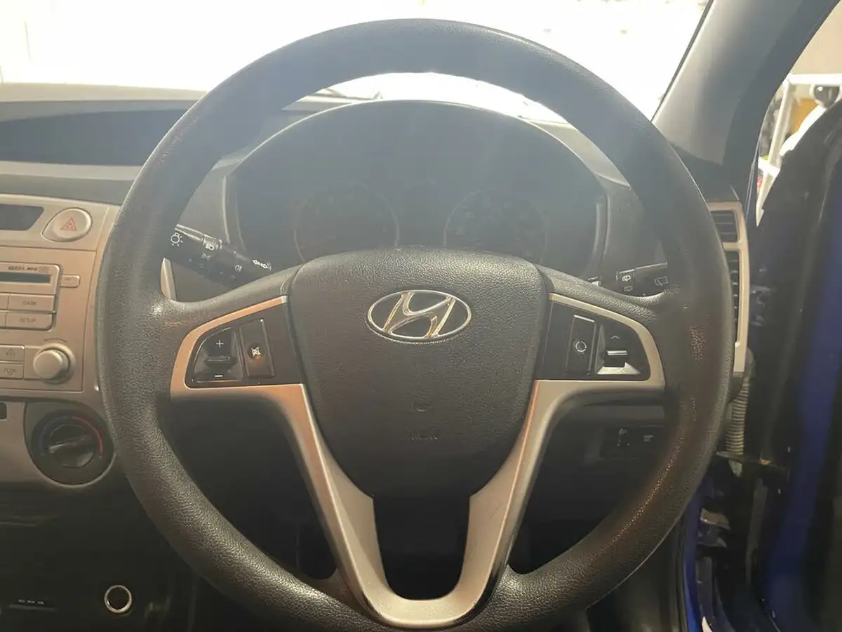 2010-hyundai-i20-14-comfort-5d-auto-big-27
