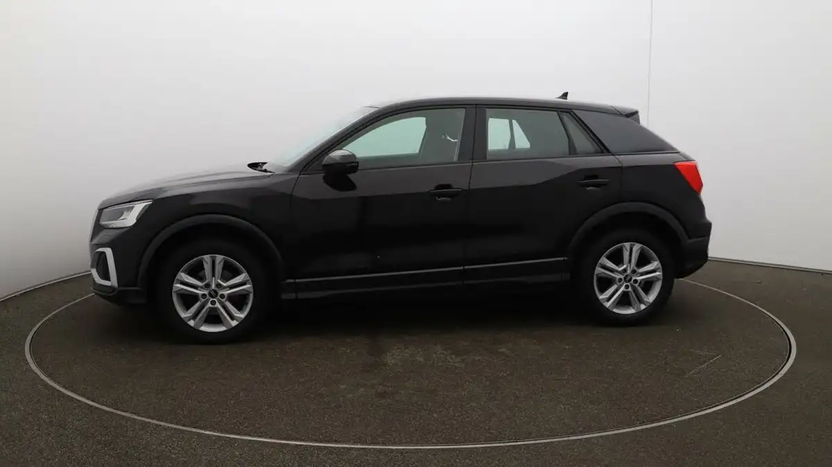 2021-audi-q2-10-30-tfsi-sport-big-63
