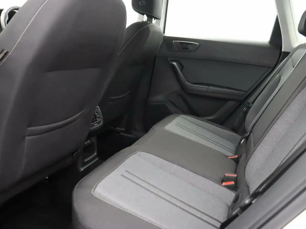 2022-seat-ateca-15-ecotsi-se-technology-dsg-big-16