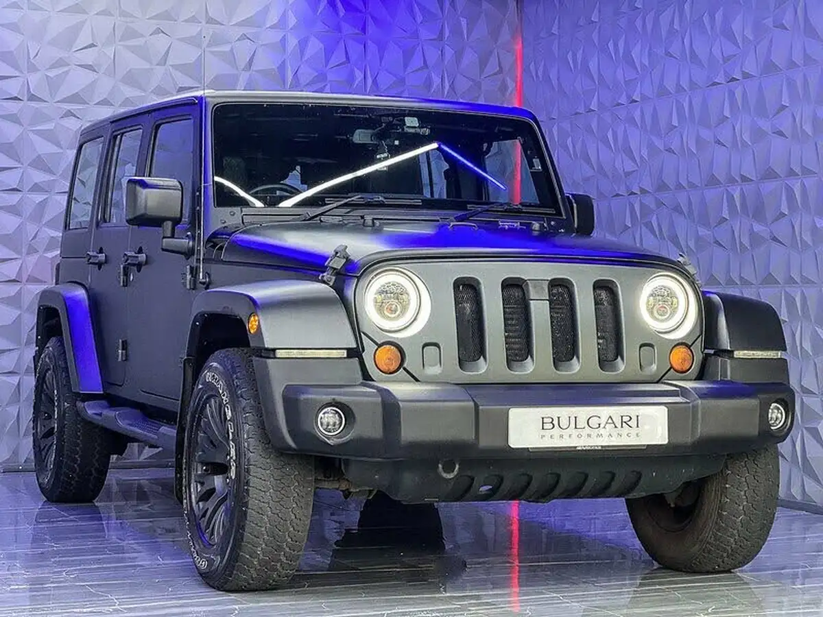 2015-jeep-wrangler-28crd-sahara-5d-big-21