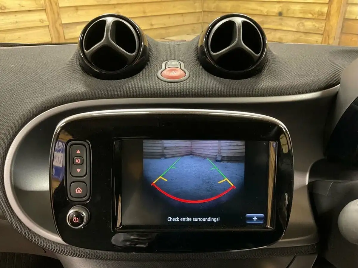 2017-smart-forfour-09-prime-89bhp-premium-plusss-twinamic-big-47