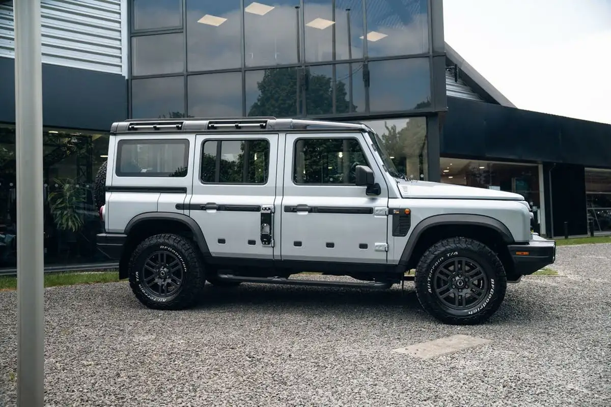 2023-ineos-grenadier-30td-fieldmaster-edition-249ps-4x4-station-wagon-5d-auto-big-8