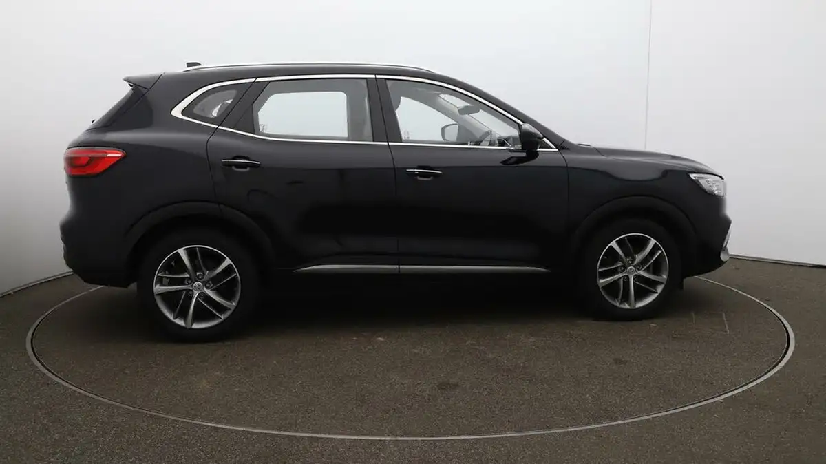 2022-mg-hs-15t-gdi-excite-162ps-big-48