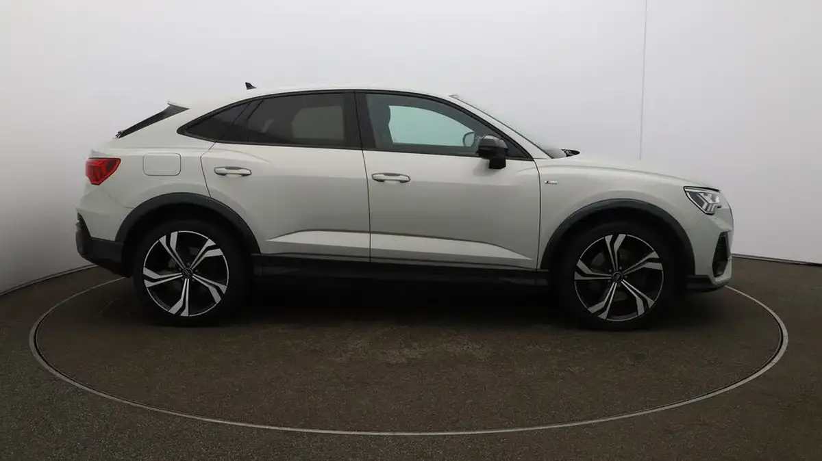 2020-audi-q3-20-45-tfsi-edition-1-sportback-big-49