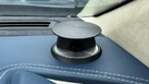 2014-aston-martin-vanquish-small-15