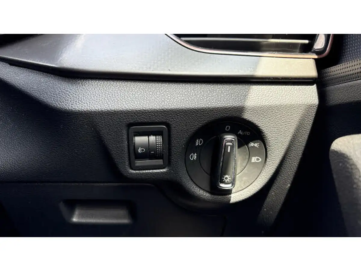 2020-skoda-scala-15-tsi-se-l-big-52