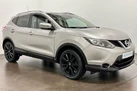 2015-nissan-qashqai-16dci-tekna-small-0