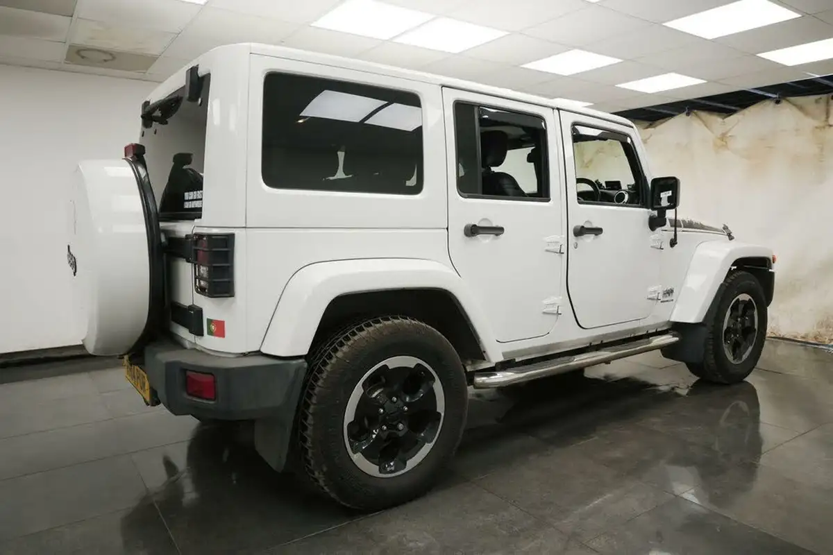 2014-jeep-wrangler-28crd-polar-5d-big-4