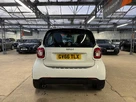 2017-smart-fortwo-09-edition-white-small-8