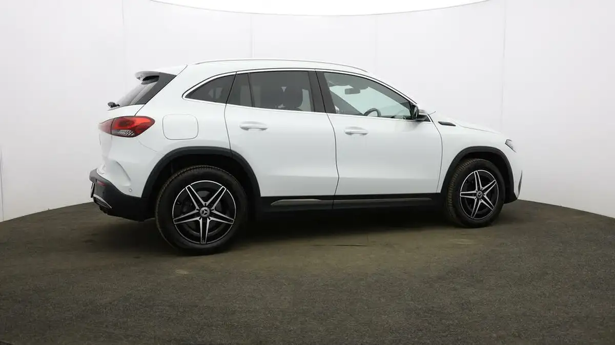 2021-mercedes-benz-eqa-e-eqa-250-amg-line-big-54