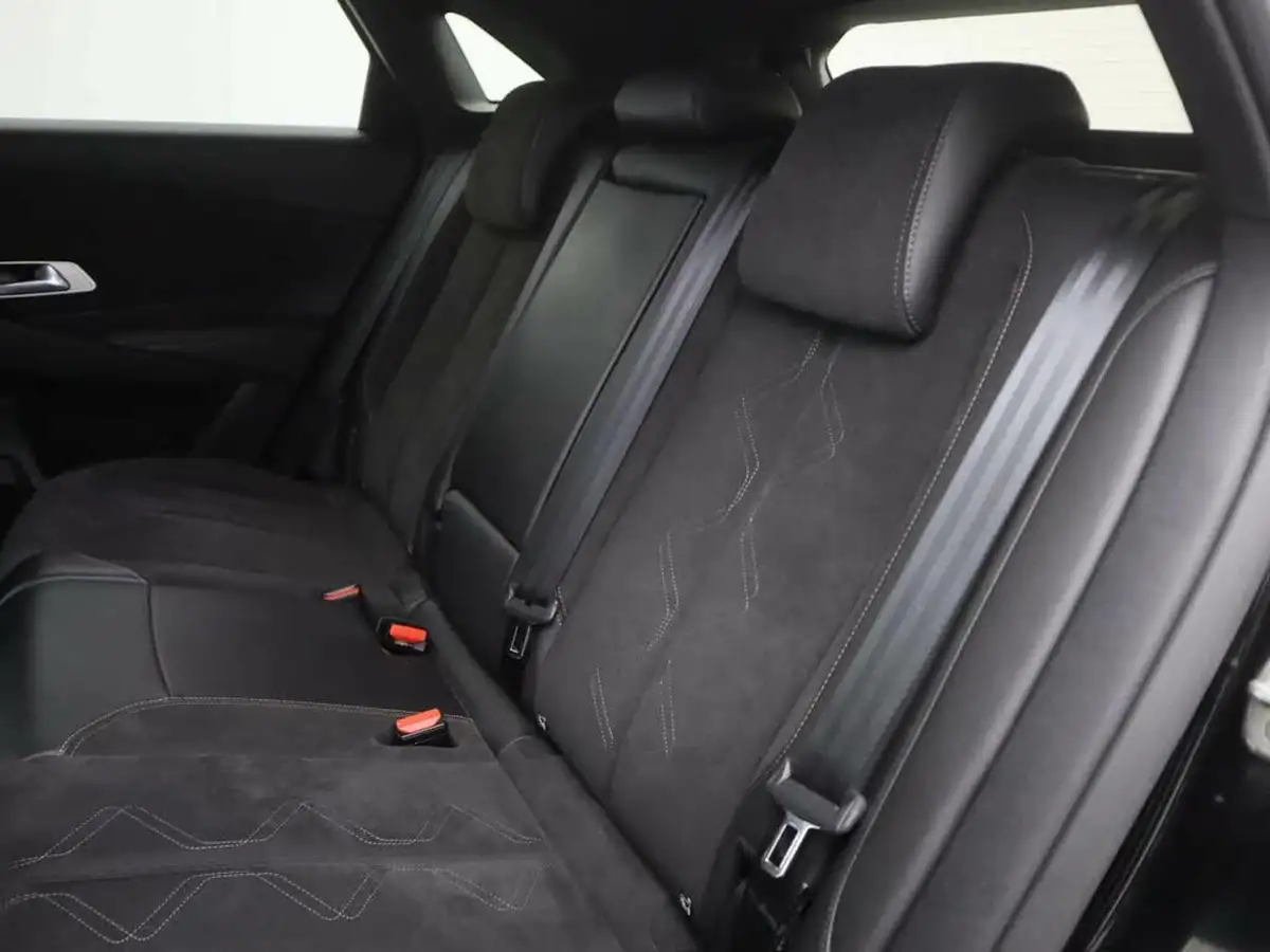2018-ds-ds-7-crossback-16-puretech-performance-line-225ps-big-9
