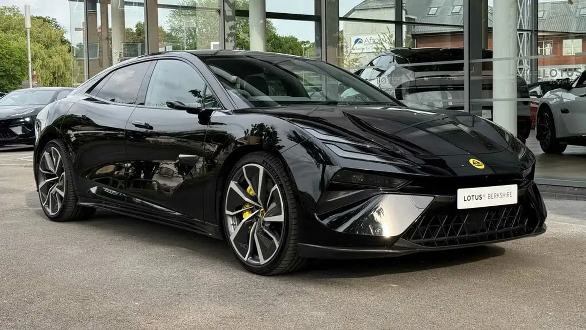 2024-lotus-emeya-e-r-big-0