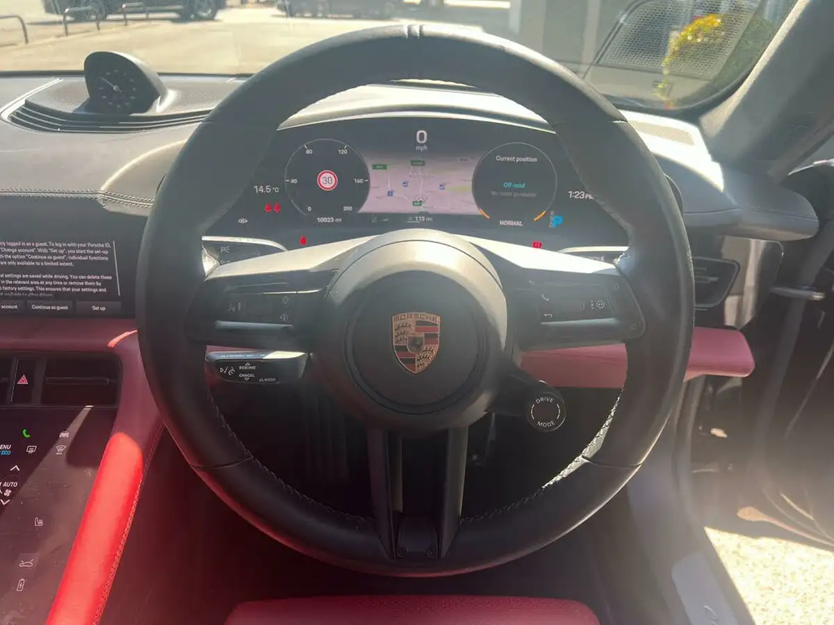 2023-porsche-taycan-e-turbo-big-24