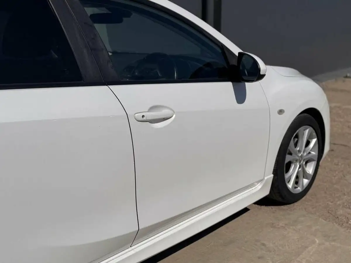 2010-mazda-mazda3-16-takuya-big-16
