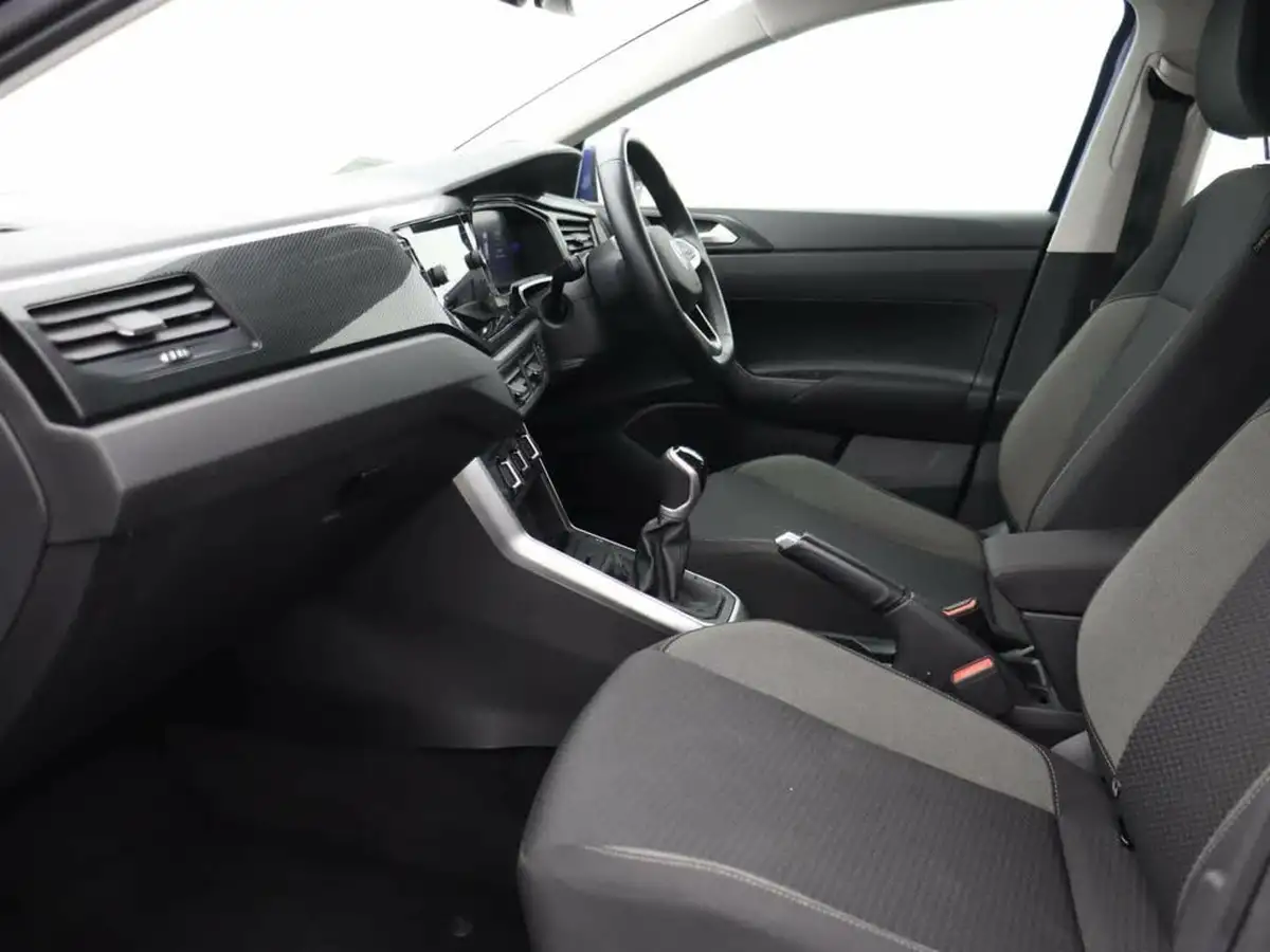 2022-volkswagen-polo-10-tsi-life-big-30