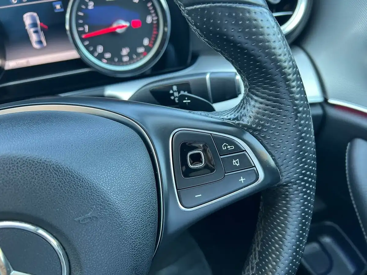 2018-mercedes-benz-e-class-20d-e220d-se-ss-saloon-4d-big-32