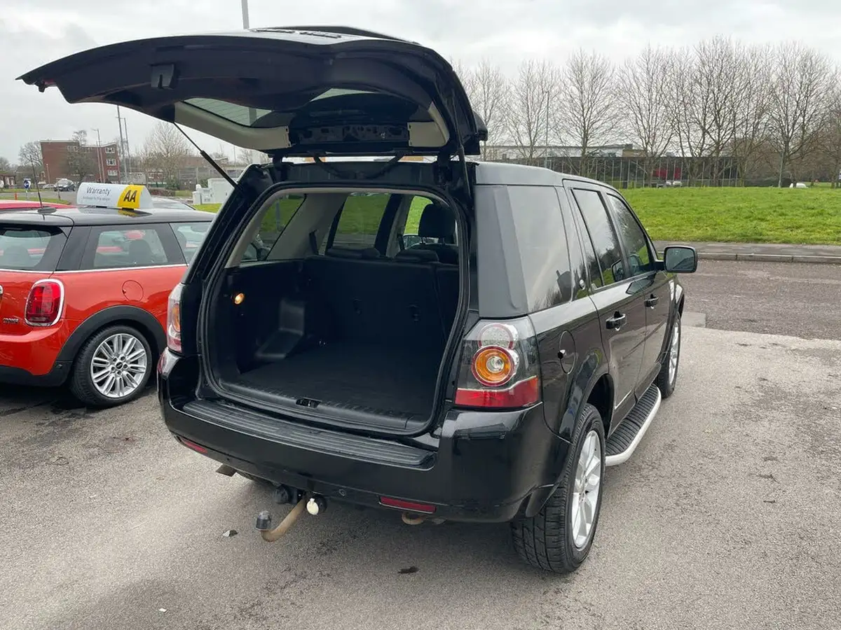 2013-land-rover-freelander-2-22sd4-hse-big-9