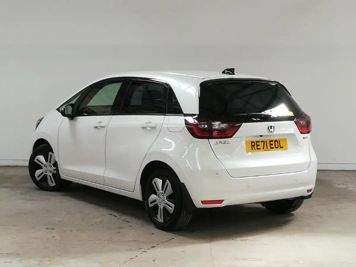 2021-honda-jazz-15-i-mmd-ex-107ps-big-1