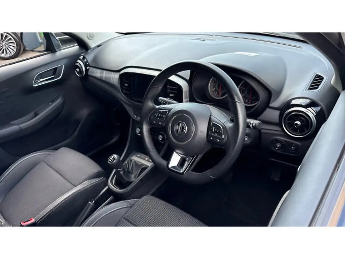 2023-mg-mg3-15-vti-tech-exclusive-nav-big-5