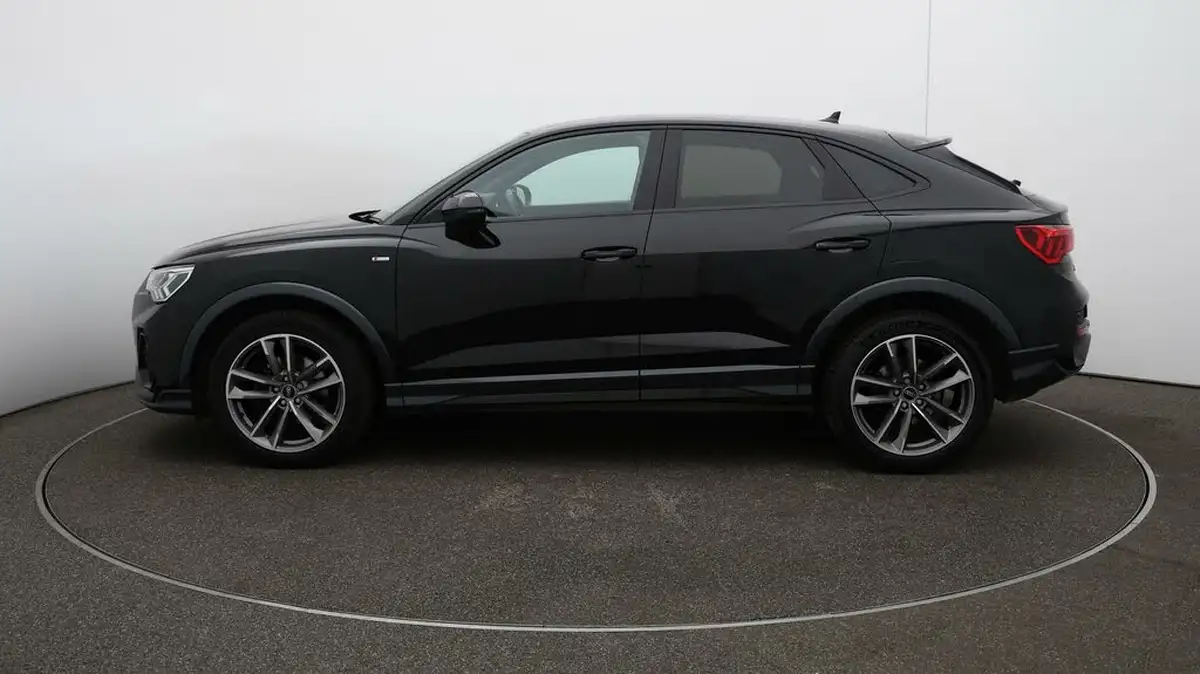 2022-audi-q3-15-35-tfsi-black-edition-cod-sportback-s-tronic-big-64