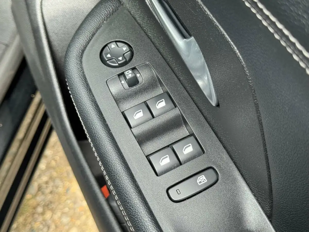 2022-vauxhall-mokka-12-sri-premium-100ps-big-24