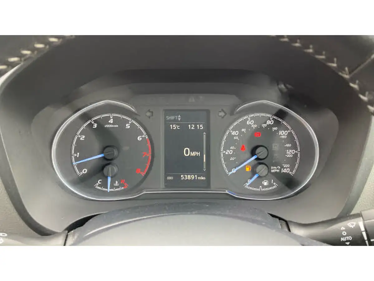 2017-toyota-yaris-15-vvt-i-icon-111bhp-big-17