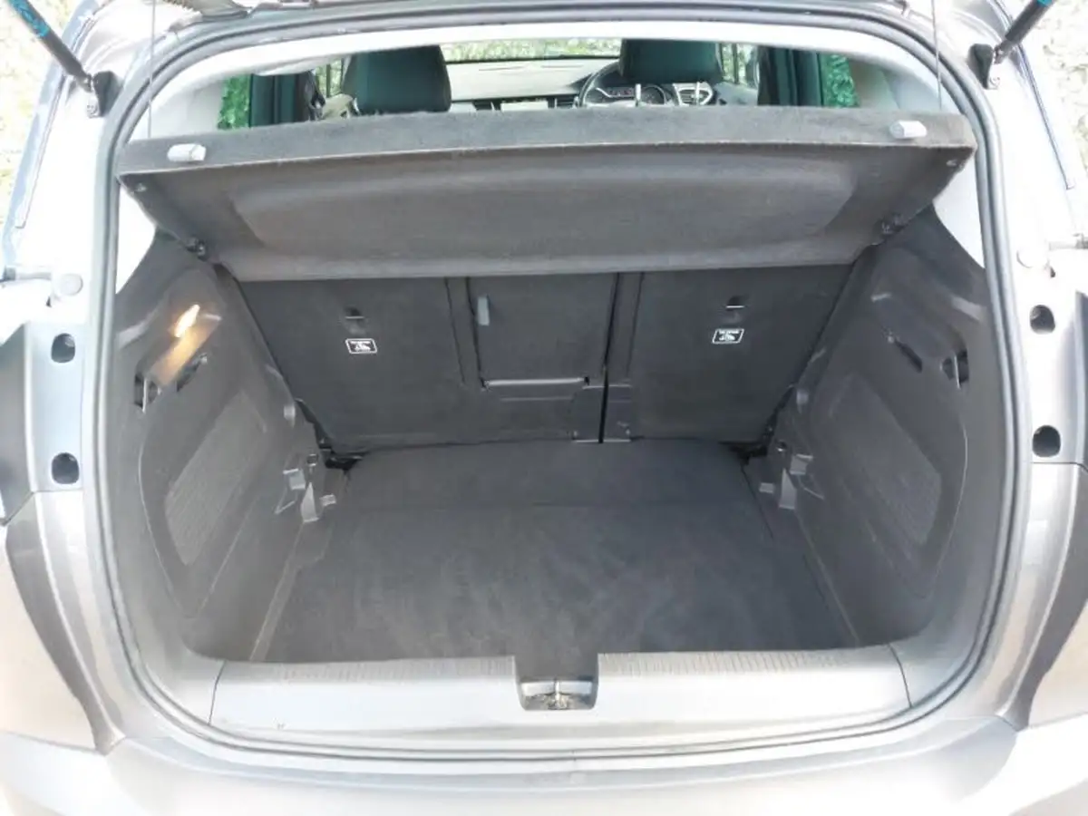2022-vauxhall-crossland-15-ultimate-120ps-auto-big-7