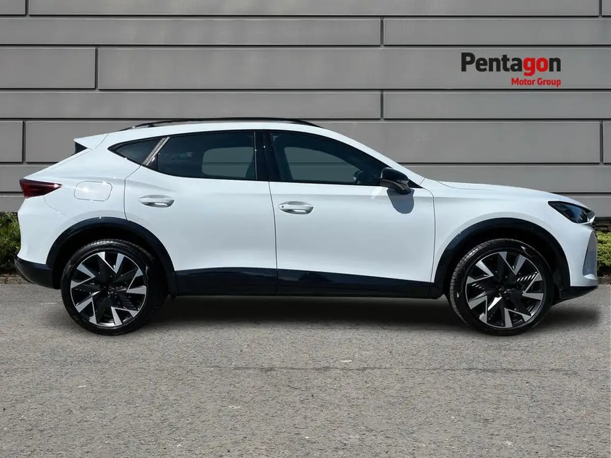 2025-cupra-formentor-15-etsi-v2-big-13