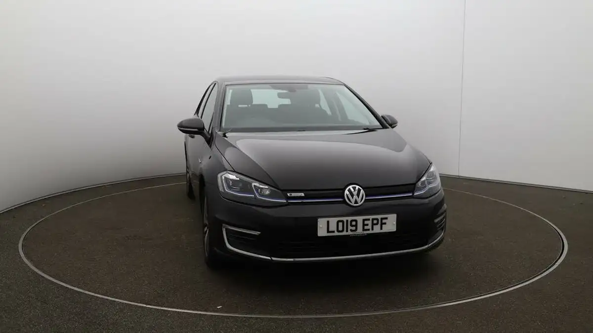 2019-volkswagen-golf-e-e-golf-big-41