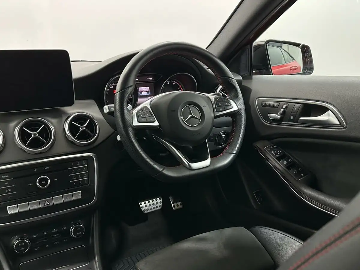 2020-mercedes-benz-gla-class-16-gla-200-amg-line-edition-plus-7g-dct-big-10