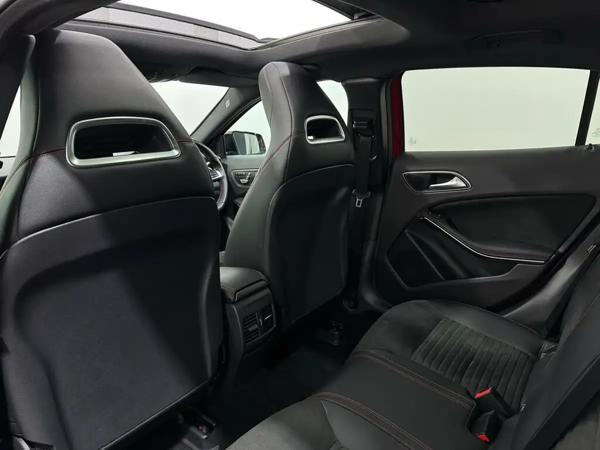 2020-mercedes-benz-gla-class-16-gla-200-amg-line-edition-plus-7g-dct-big-38