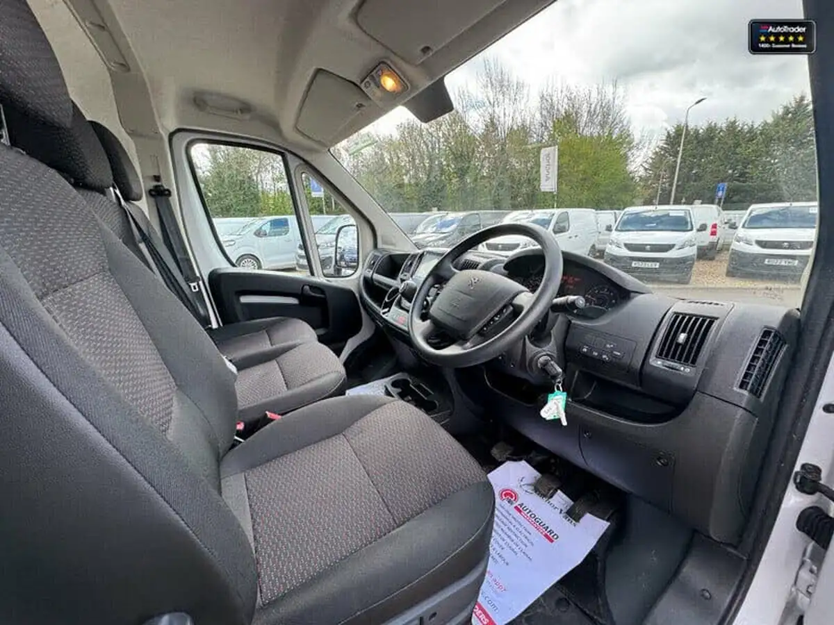 2023-peugeot-boxer-22-bluehdi-professional-premium-435-l4h2-big-13