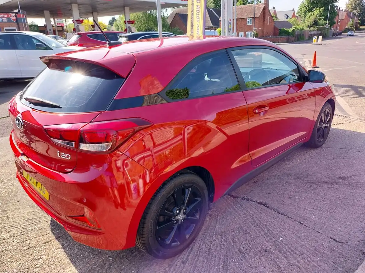 2018-hyundai-i20-10-t-gdi-se-coupe-3d-big-8