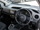 2017-toyota-yaris-15-vvt-i-icon-navi-hybrid-small-3