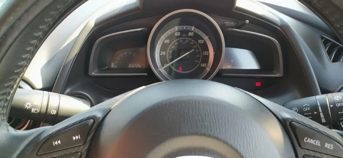 2015-mazda-mazda2-15-se-l-75ps-big-33