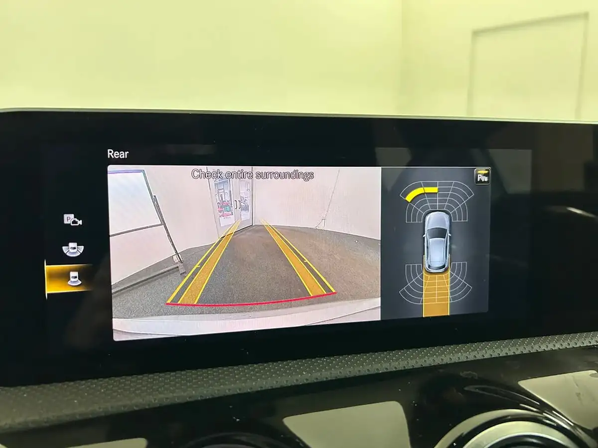 2019-mercedes-benz-a-class-13-a180-amg-line-executive-hatchback-5d-big-36