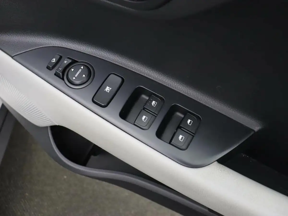 2019-kia-stonic-10-t-gdi-4-big-22