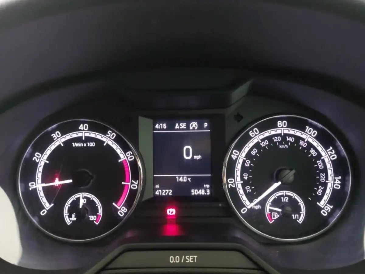 2018-skoda-octavia-10-tsi-se-technology-estate-dsg-big-9