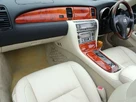 2006-lexus-sc-430-43-small-56