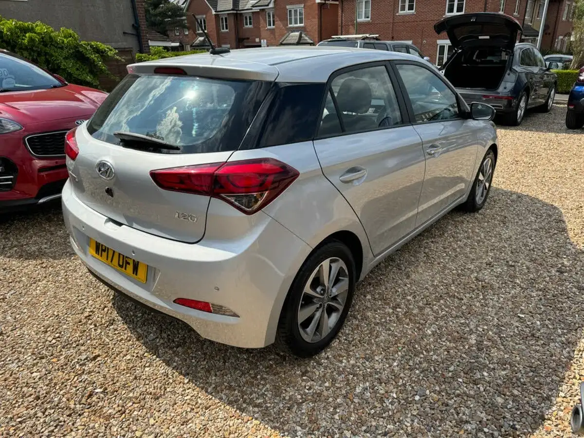 2017-hyundai-i20-10-t-gdi-turbo-edition-big-5
