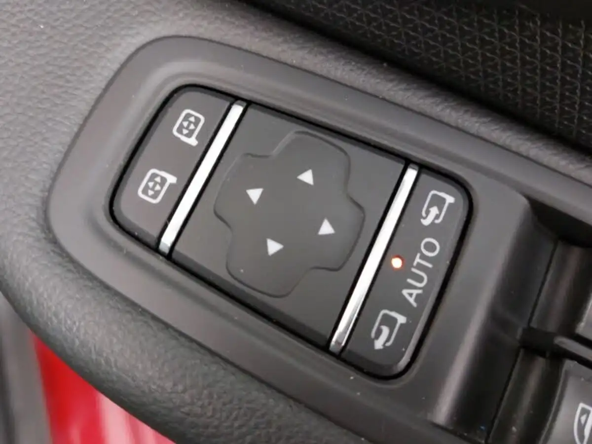 2019-renault-clio-15dci-gt-line-edc-auto-big-10