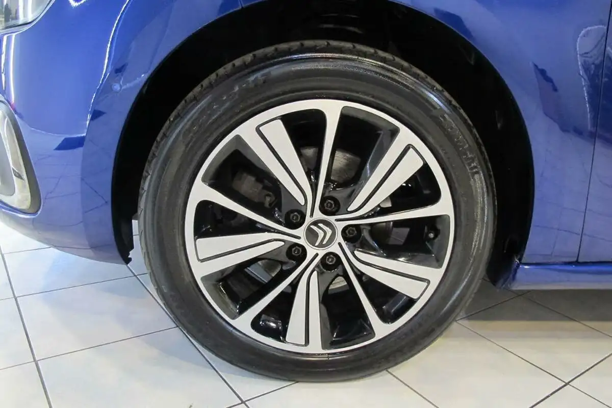 2018-citroen-grand-c4-picasso-16bluehdi-feel-big-43