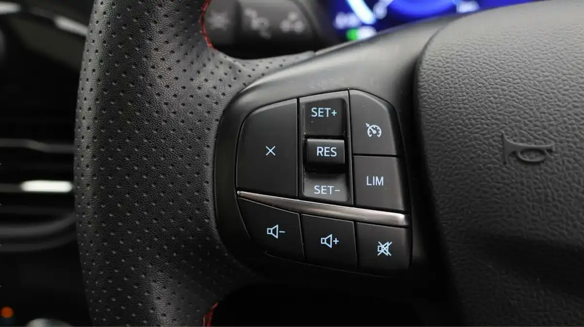 2022-ford-kuga-25t-st-line-x-edition-225ps-phev-big-34