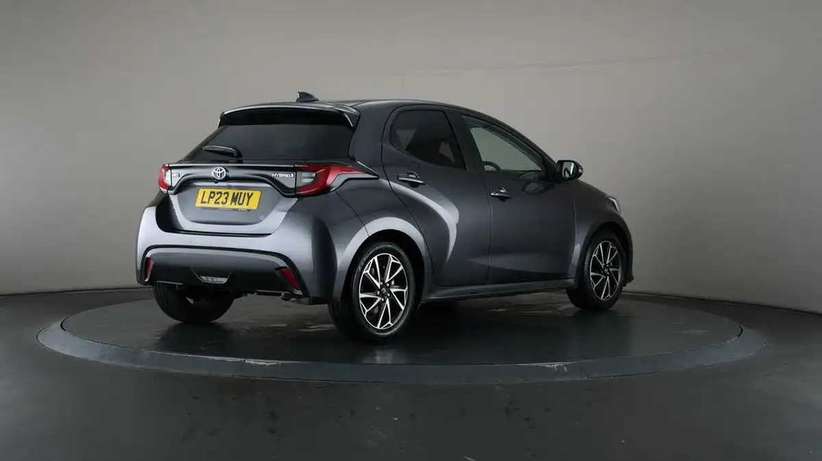 2023-toyota-yaris-15-vvt-i-design-big-58