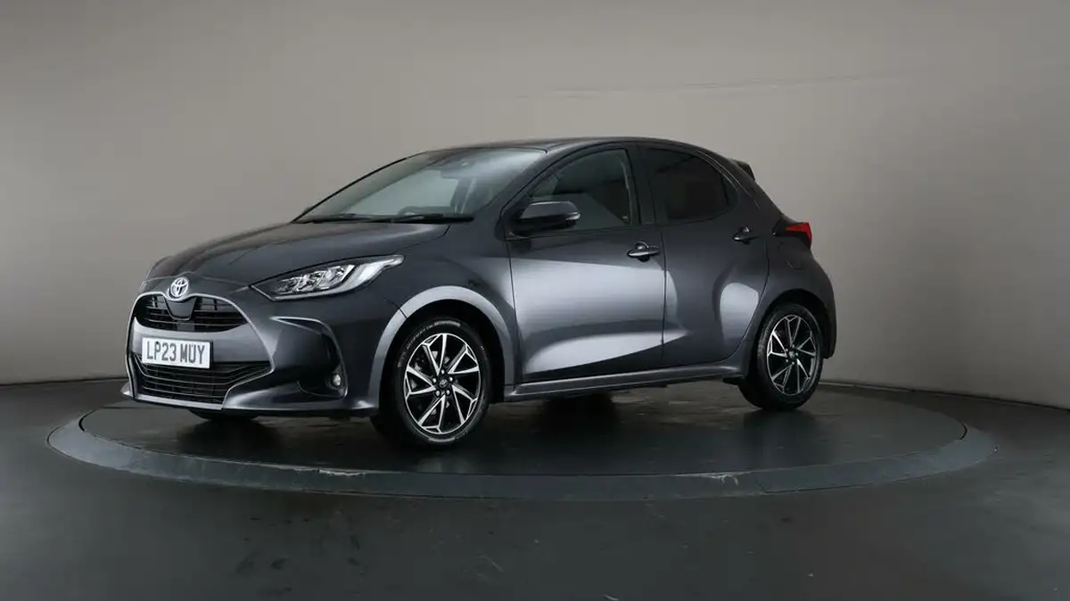 2023-toyota-yaris-15-vvt-i-design-big-34