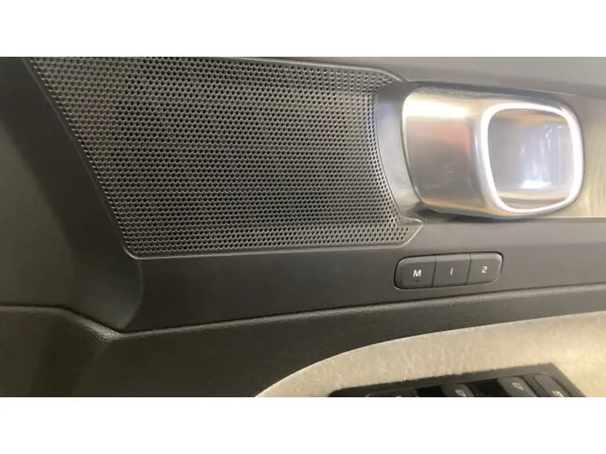 2021-volvo-xc40-15-t3-inscription-pro-161bhp-auto-big-25
