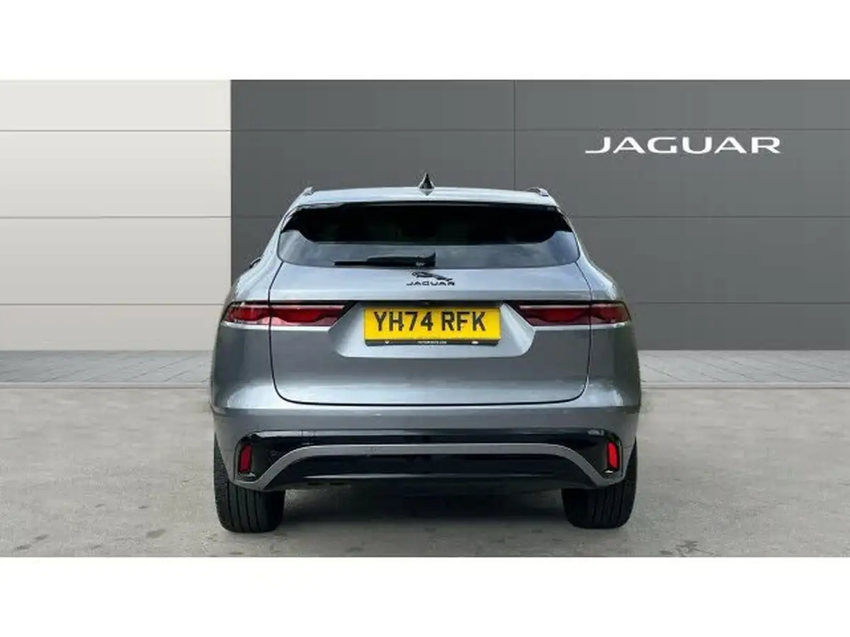 2024-jaguar-f-pace-20-d200-r-dynamic-hse-black-big-5