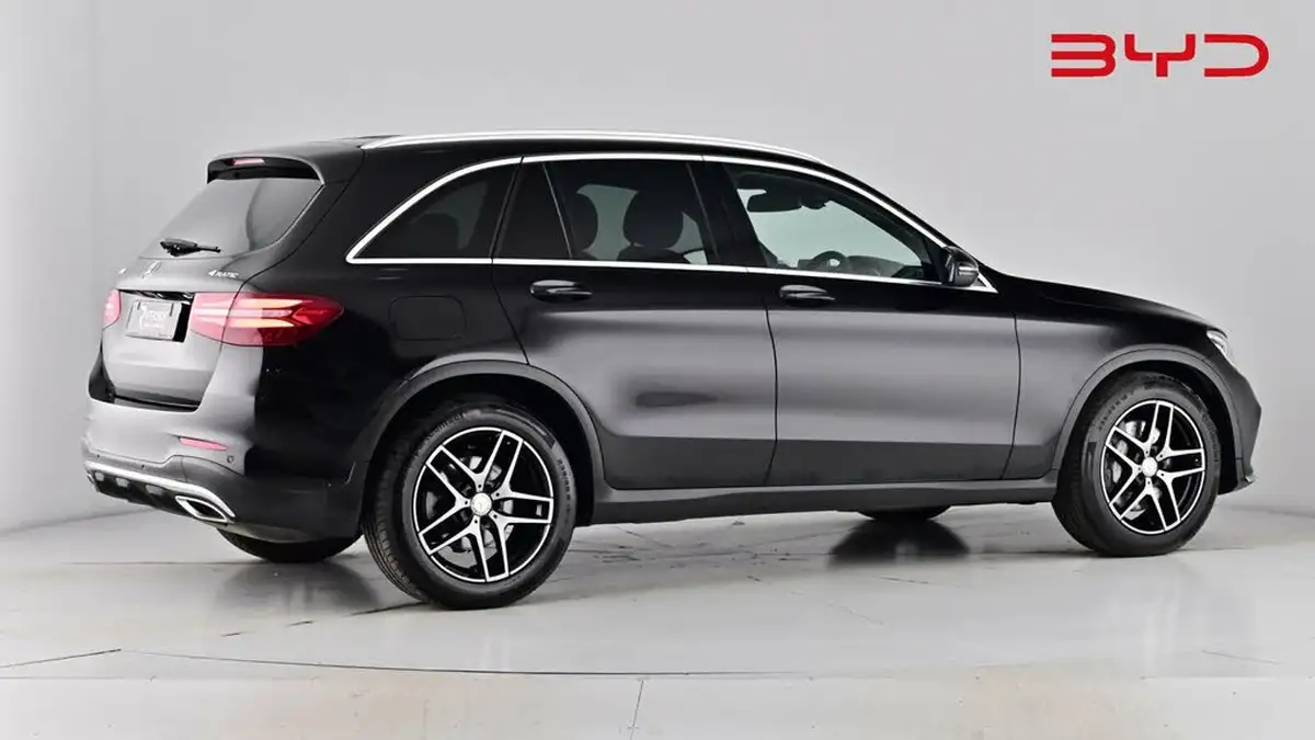 2016-mercedes-benz-glc-class-21d-glc220d-amg-line-ss-station-wagon-auto-big-13