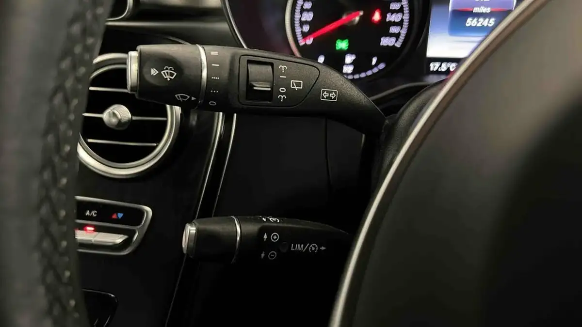 2016-mercedes-benz-glc-class-21d-glc220d-amg-line-ss-station-wagon-auto-big-36