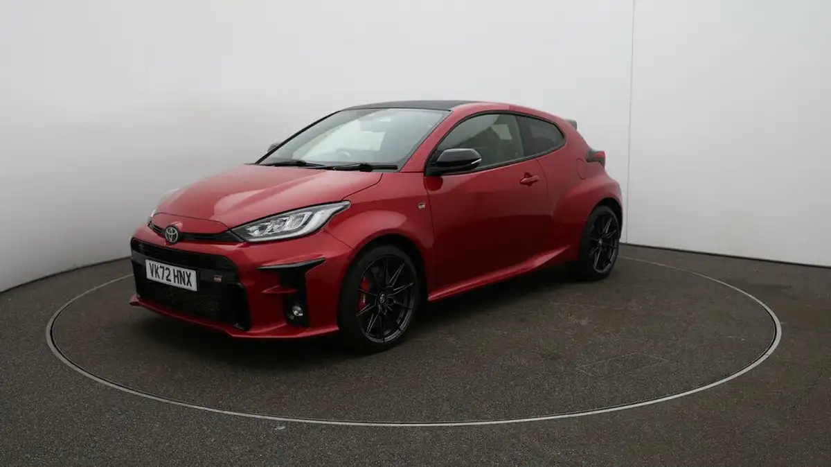 2022-toyota-yaris-16-gr-circuit-pack-big-63